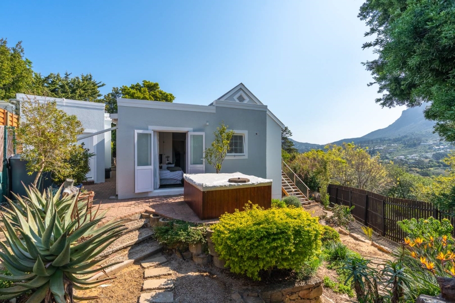 2 Bedroom Property for Sale in Bokkemanskloof Western Cape